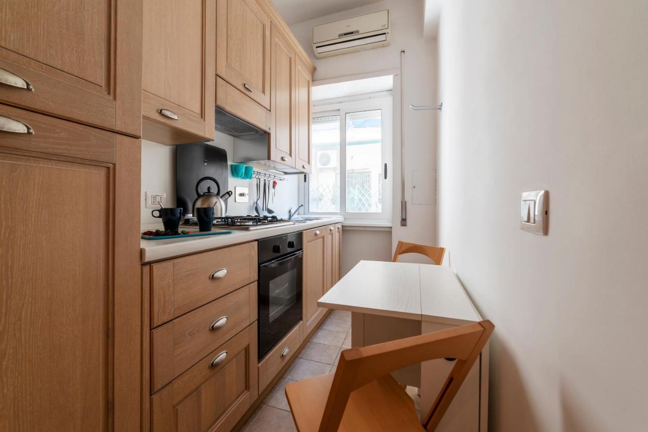 Metro Cipro! Alle Spalle Del Vaticano Apartment X4 Рим Екстериор снимка