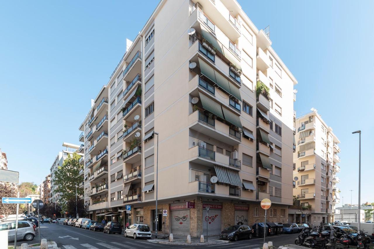 Metro Cipro! Alle Spalle Del Vaticano Apartment X4 Рим Екстериор снимка